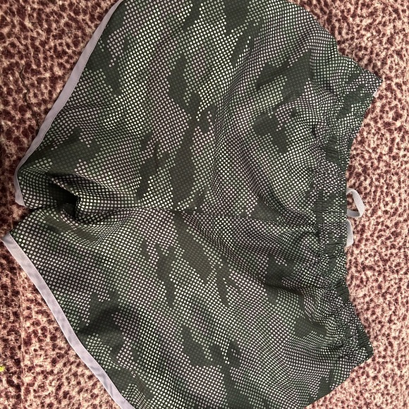 Running shorts - Picture 7 of 7